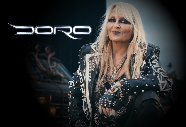 Autogrammstunde mit Doro Pesch in Dortmund