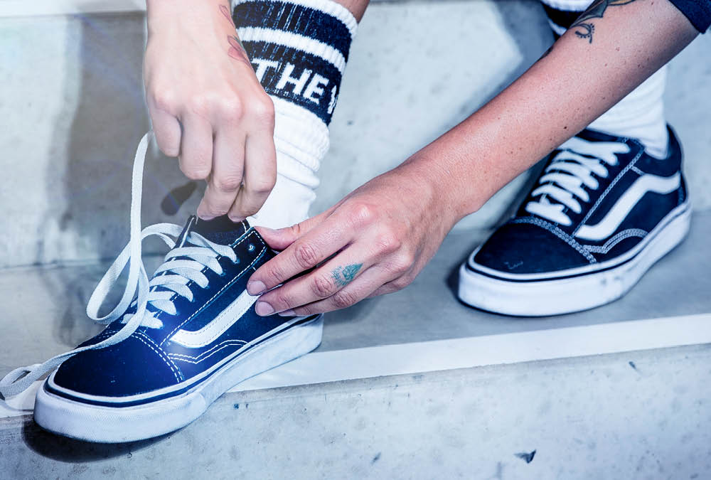 vans stacked era black